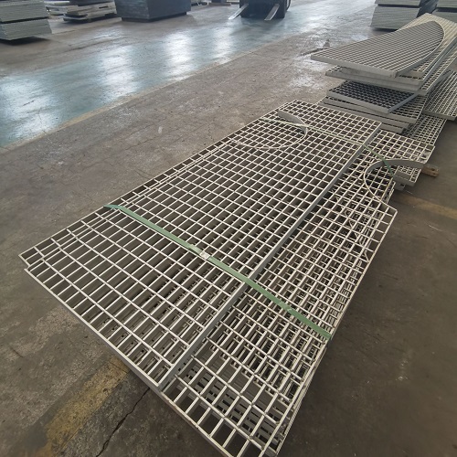 鋼格板重量計(jì)算指南：如何精準(zhǔn)估算采購(gòu)成本？