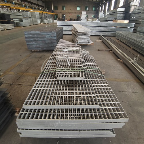 鋼格板重量計(jì)算指南：如何精準(zhǔn)估算采購(gòu)成本？