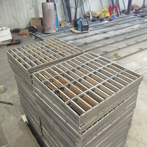 鋼格柵顏色與外觀選擇：實(shí)用與美觀的平衡之道