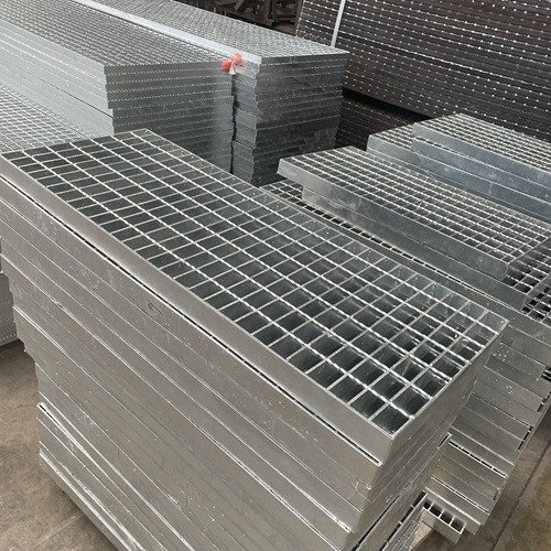 鋼格板在工業(yè)平臺中的應(yīng)用優(yōu)勢