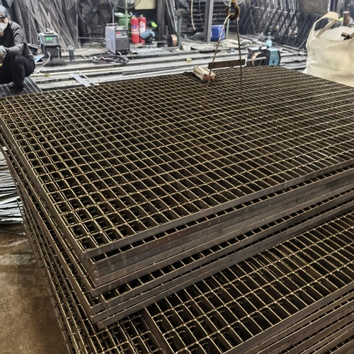 別再被忽悠了，鋼格柵板選錯損失遠比你想象的大