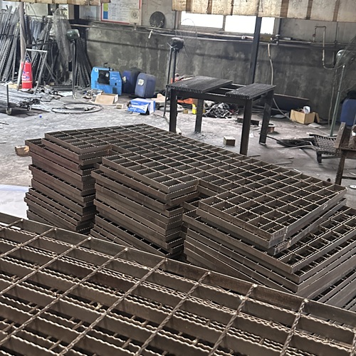 鋼格柵板怎么選才不踩坑？這幾點必須知道