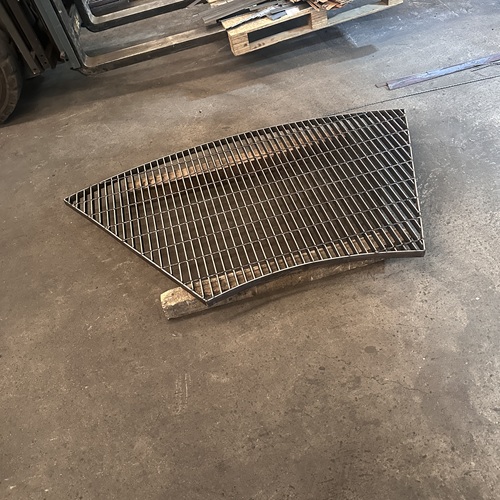 為什么越來(lái)越多工程師偏愛(ài)鋼格柵板