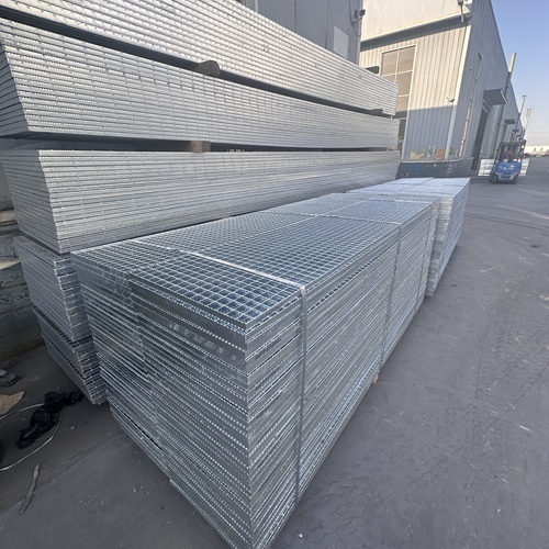 鋼格柵板如何延長使用壽命？維護(hù)技巧分享