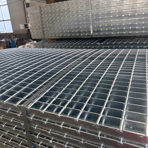 鋼格柵板在音樂節(jié)舞臺(tái)搭建中的妙用